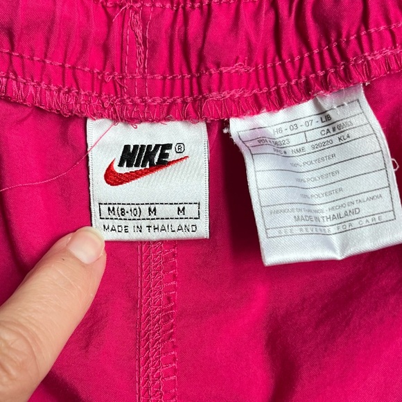 Vintage 90s Nike Shorts Pink Size medium EUC. 1273 - Picture 3 of 4
